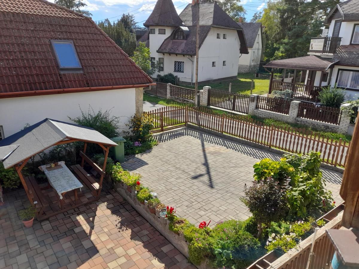 Apartamento Harmonia Vendeghaz 100 Meterre Az Igali Gyogyfuerdotol Exterior foto