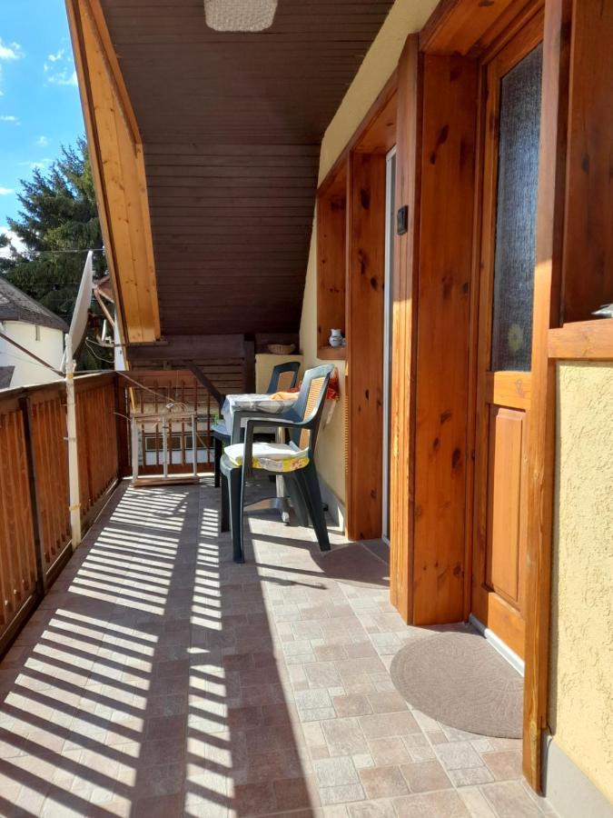Apartamento Harmonia Vendeghaz 100 Meterre Az Igali Gyogyfuerdotol Exterior foto