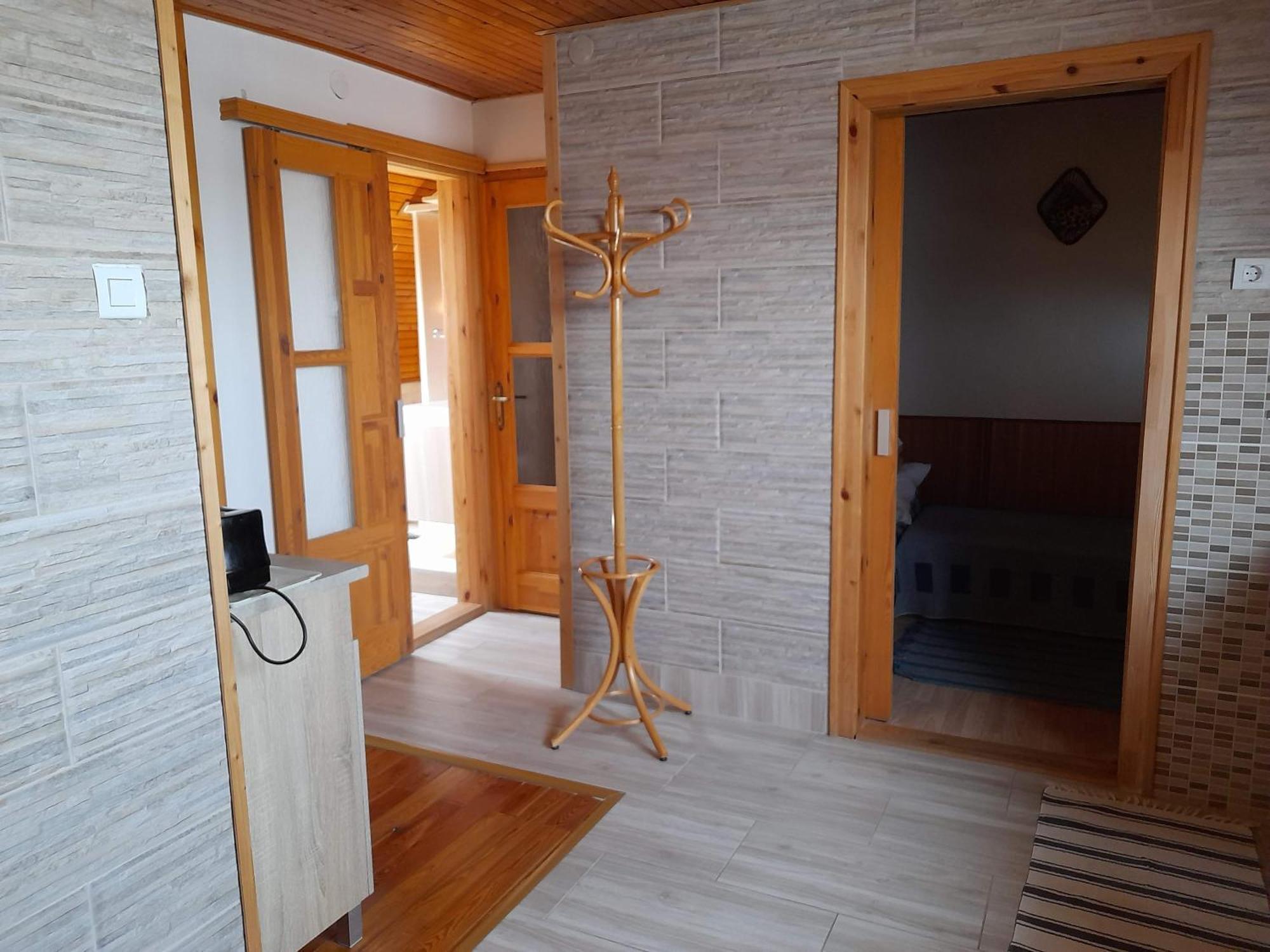 Apartamento Harmonia Vendeghaz 100 Meterre Az Igali Gyogyfuerdotol Exterior foto